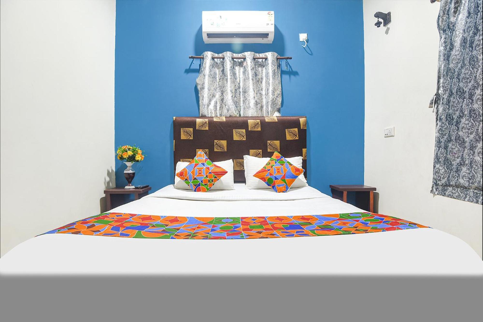 Fabhotel Rj 18 Beach Resort - Nr Baga Beach Bagian luar foto