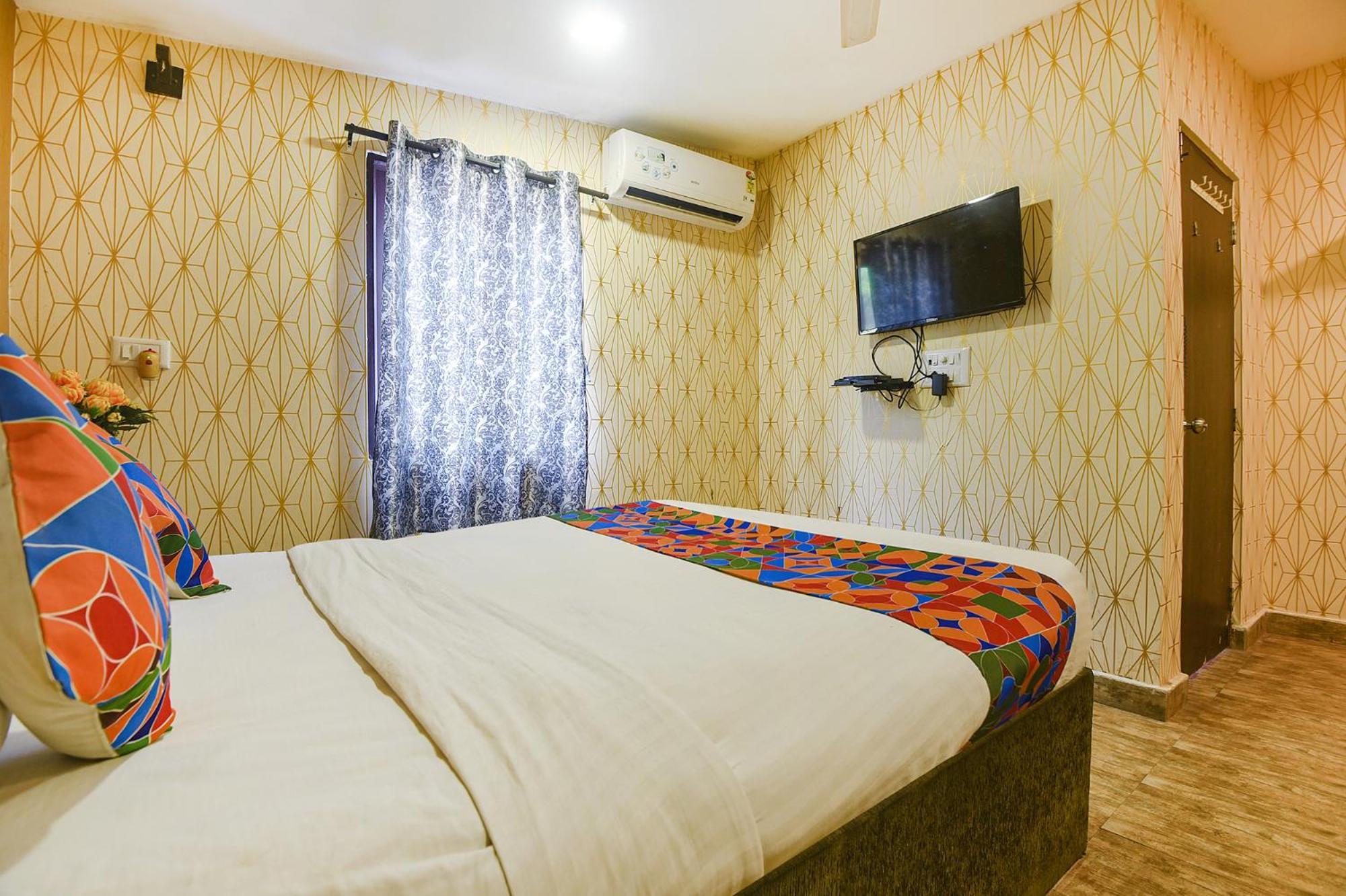 Fabhotel Rj 18 Beach Resort - Nr Baga Beach Bagian luar foto