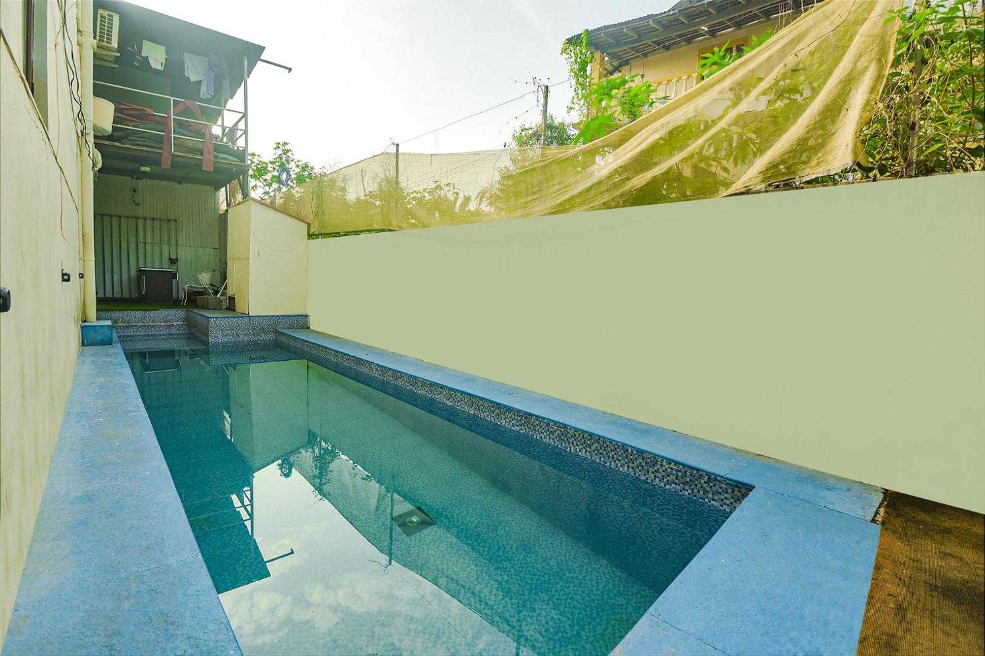 Fabhotel Rj 18 Beach Resort - Nr Baga Beach Bagian luar foto